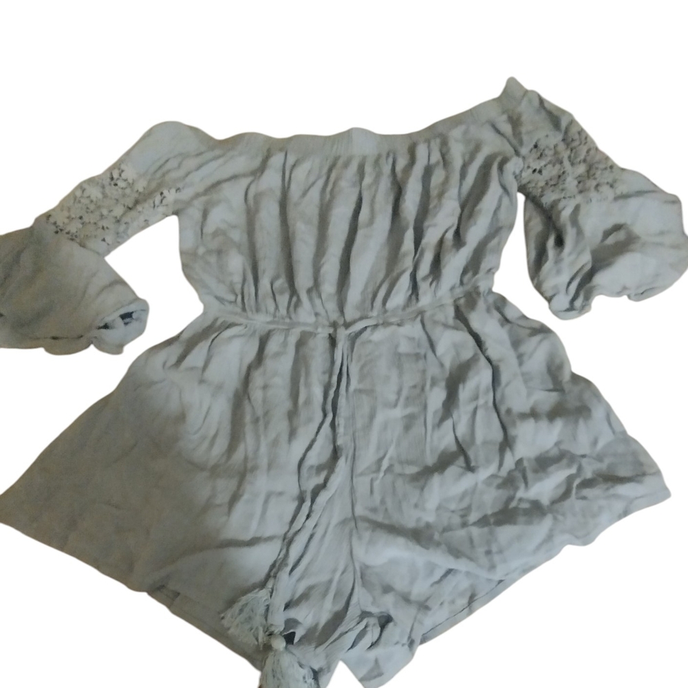 Euc Blush Off-Shoulder Light Gray Romper with Tassel Tie